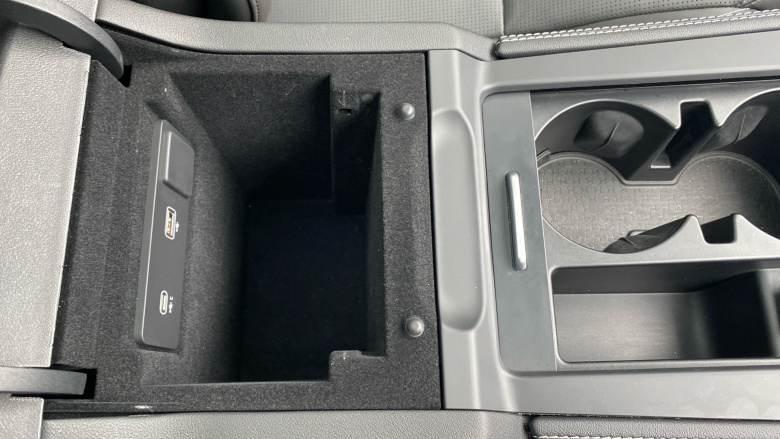 Jaguar F-Pace 2.0 P400e R-Dynamic HSE Black 5dr Auto AWD Estate